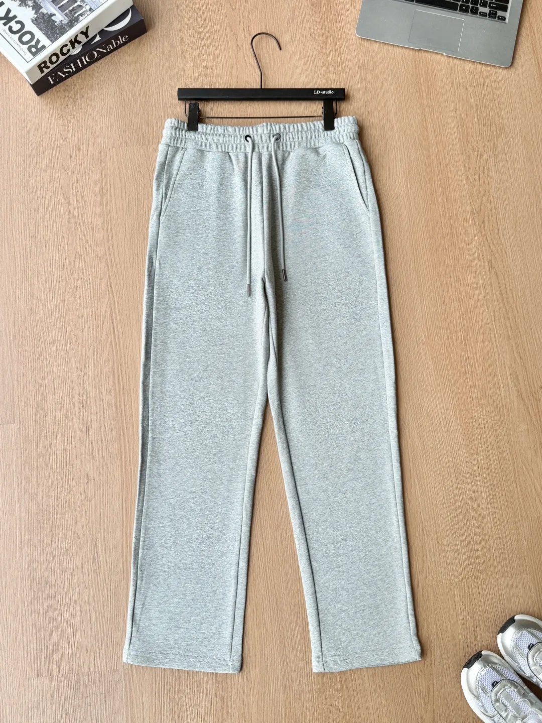 2026 Summer In Stock New Arrival is on the market in large quantities🎆👏👏 LACOSTE 360g terry tripe flat sweatpants Style number: LA-6306 Color: Black Royal Blue Gray Size: M L XL XXL